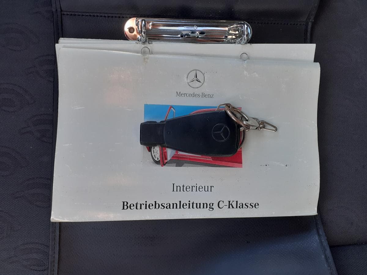 Mercedes-Benz C220 CDI · Ano 1998 — image 28