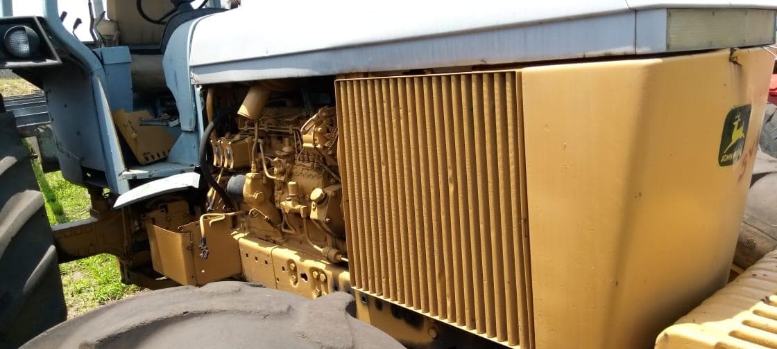 Tractor John Deere com Atrelado · — image 7