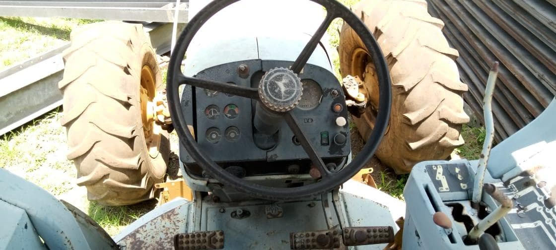 Tractor John Deere com Atrelado · — image 14