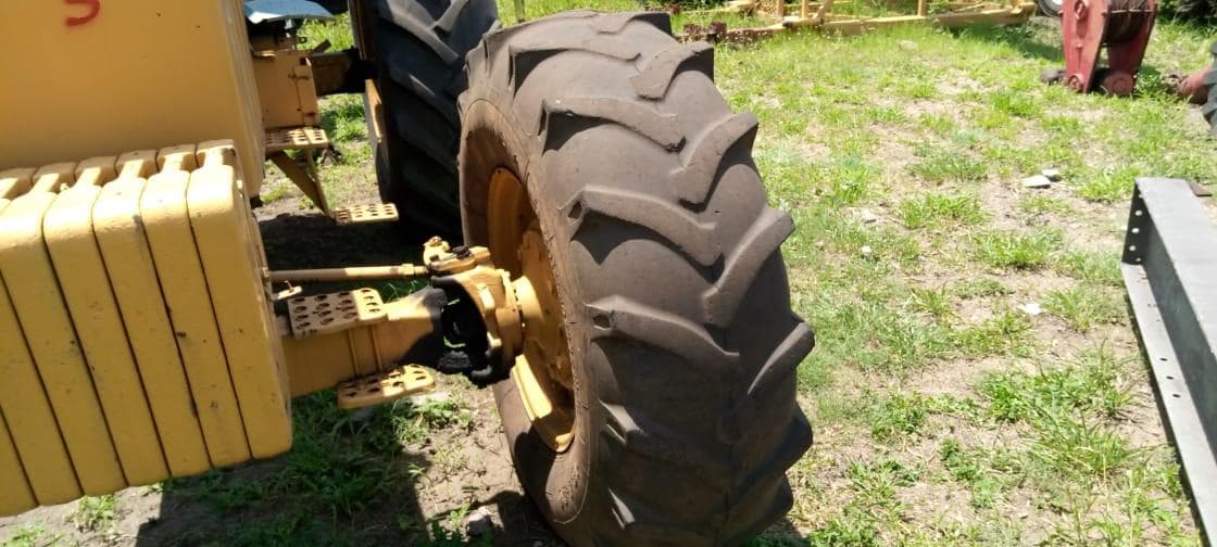 Tractor John Deere com Atrelado · — image 15