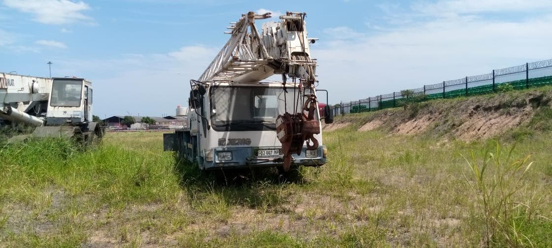 Grua XCMG 25 Ton · — image 2