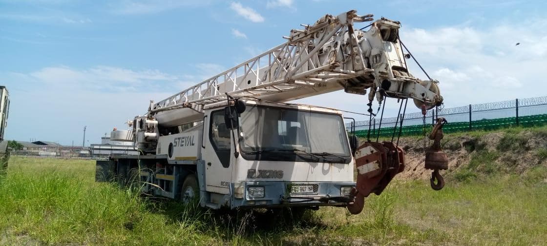 Grua XCMG 25 Ton · — image 8