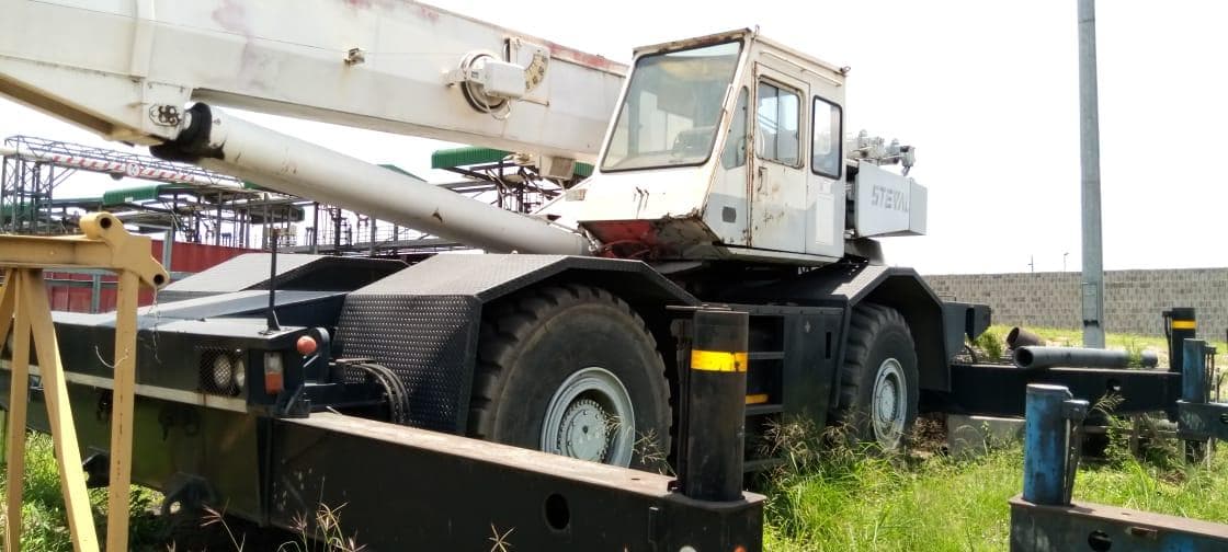 Grua TADANO 40 Ton ·