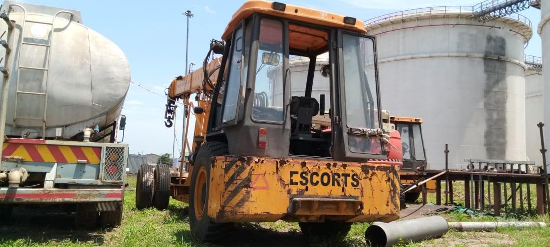 Grua Escorts Hydra 1665 - 16 Ton · — image 7