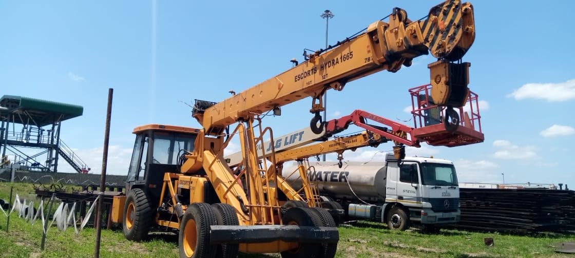 Grua Escorts Hydra 1665  - 16 Ton · — imagen 2