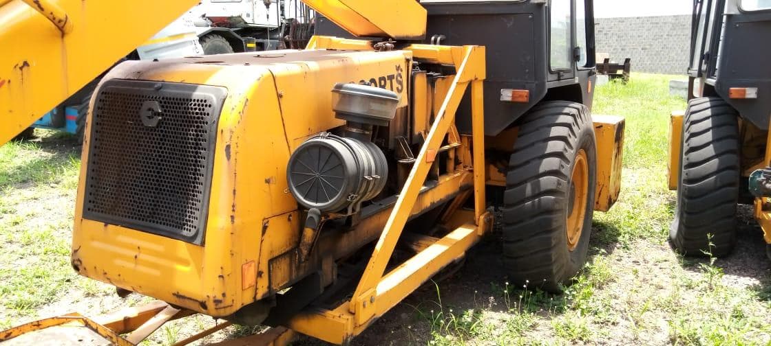 Grua Escorts Hydra 1665 - 16 Ton · — imagen 6