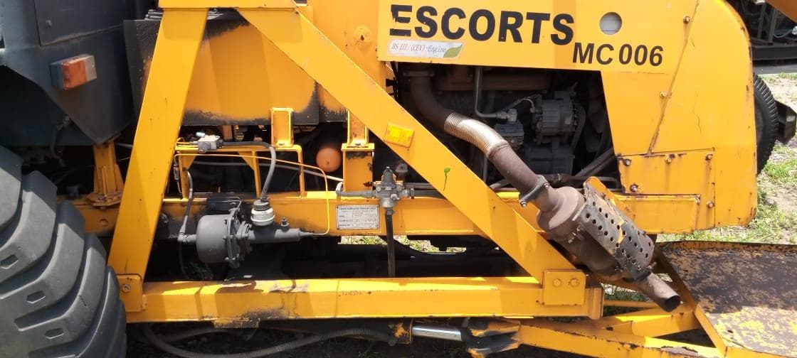 Grua Escorts Hydra 1665 - 16 Ton · — imagen 7