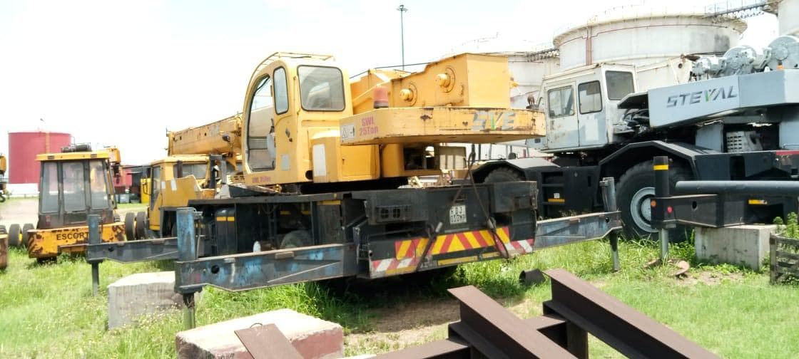 Grua XCMG 25 Ton · — image 6