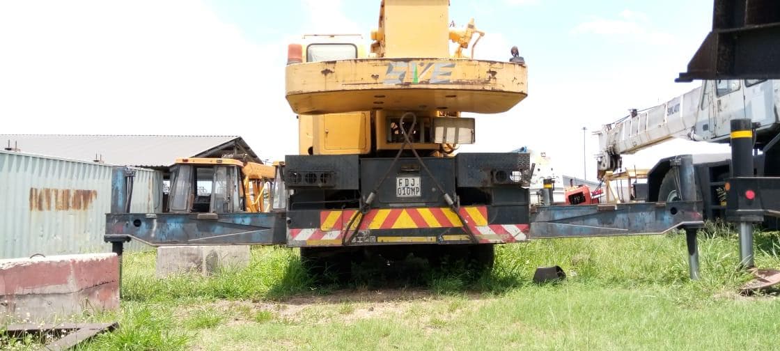 Grua XCMG 25 Ton · — image 3