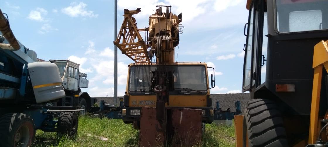 Grua XCMG 25 Ton · — image 14