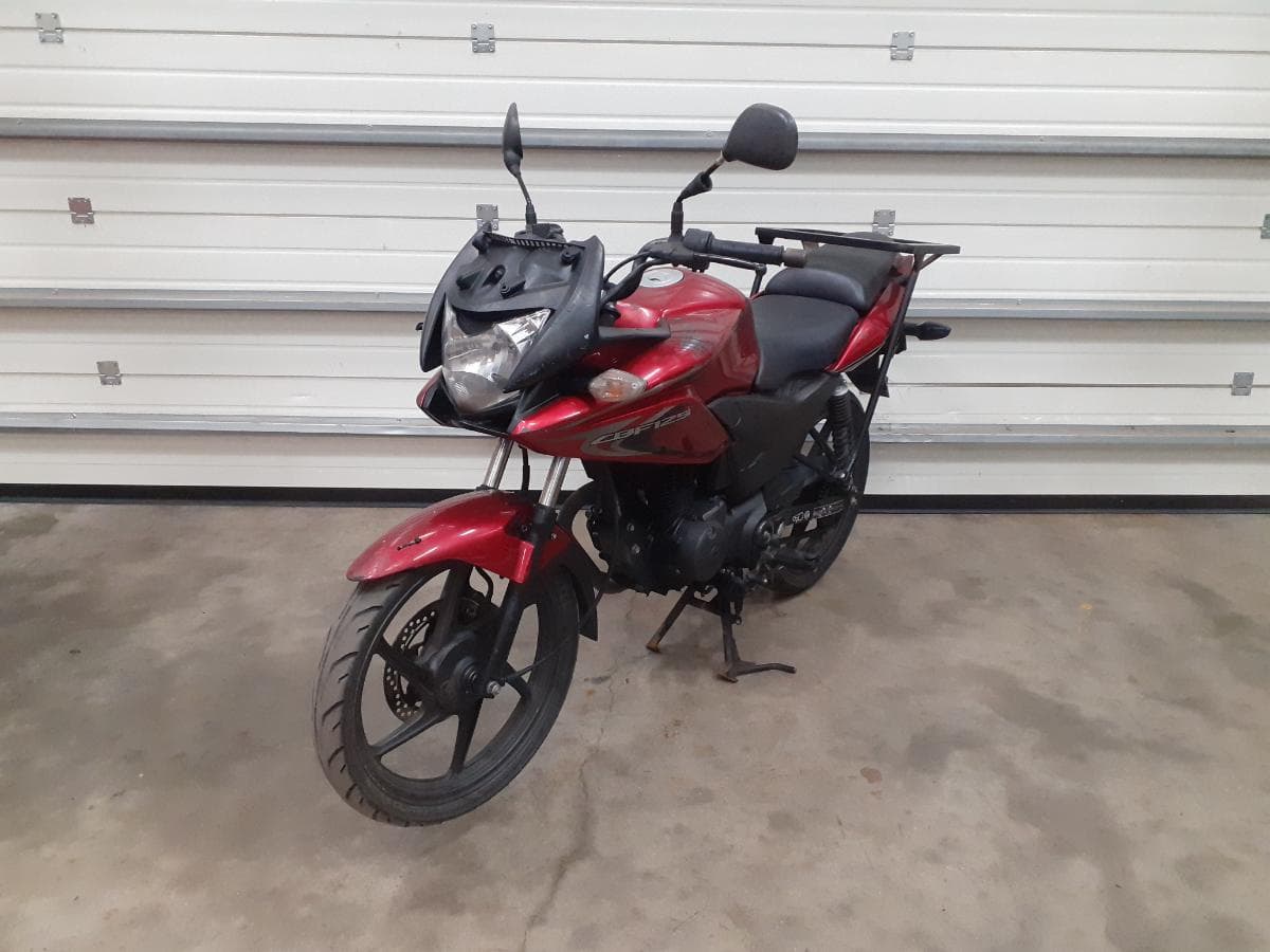 Honda CBF · Année 2014 — image 2