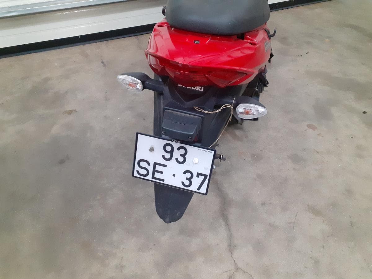 Suzuki · Ano 2016 — imagem 9