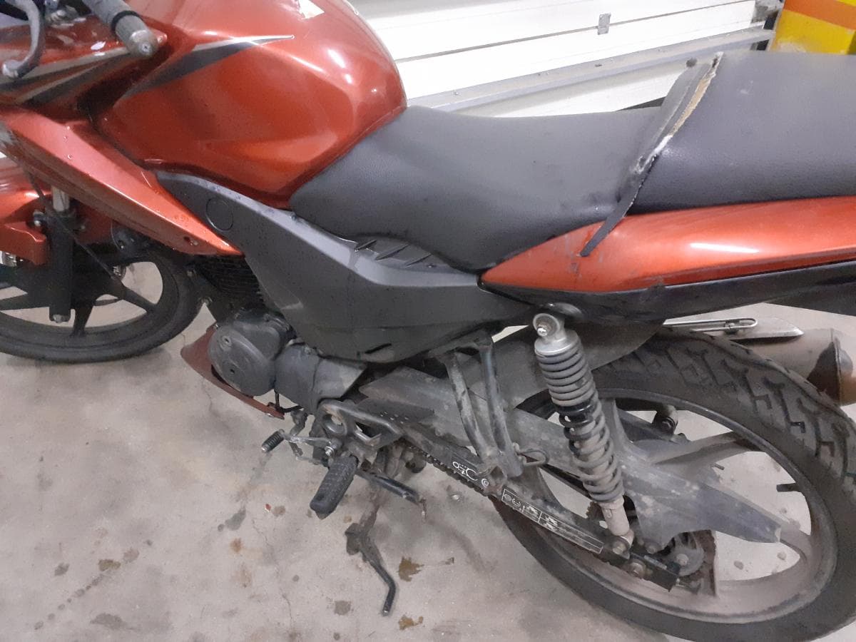 Honda CBF · Ano 2013 — imagem 6
