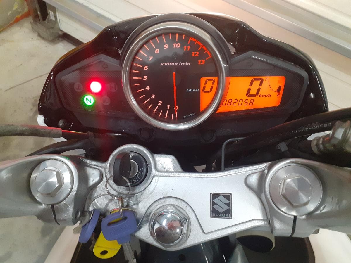 Suzuki GW · Ano 2014 — image 9