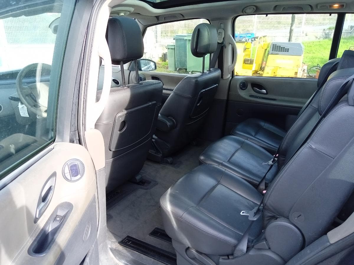 Renault Espace 2.2 DCI · Ano 2005 — imagem 21