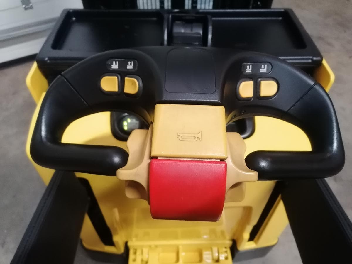 Stacker Yale MS 12X · Ano 2003 — imagem 11