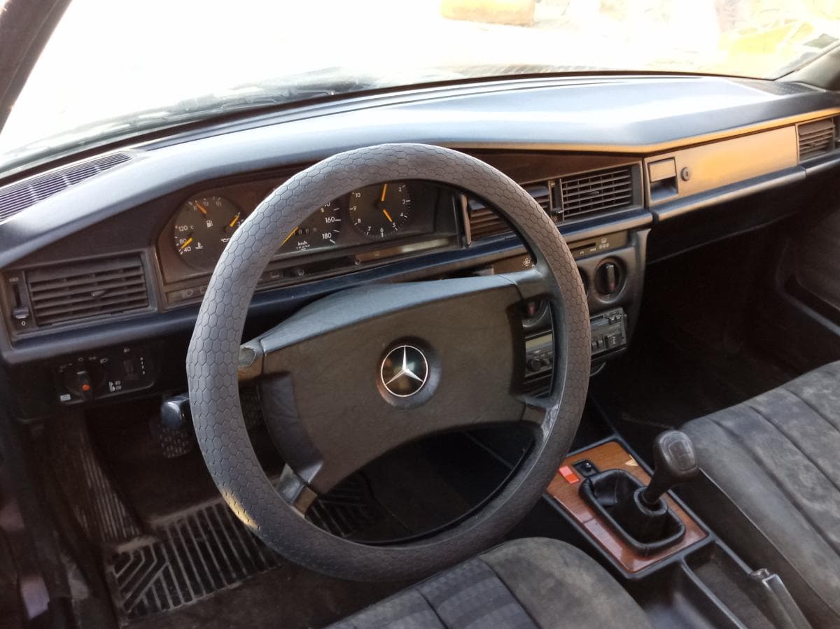 Mercedes-Benz 190D · Ano 1991 — imagen 13