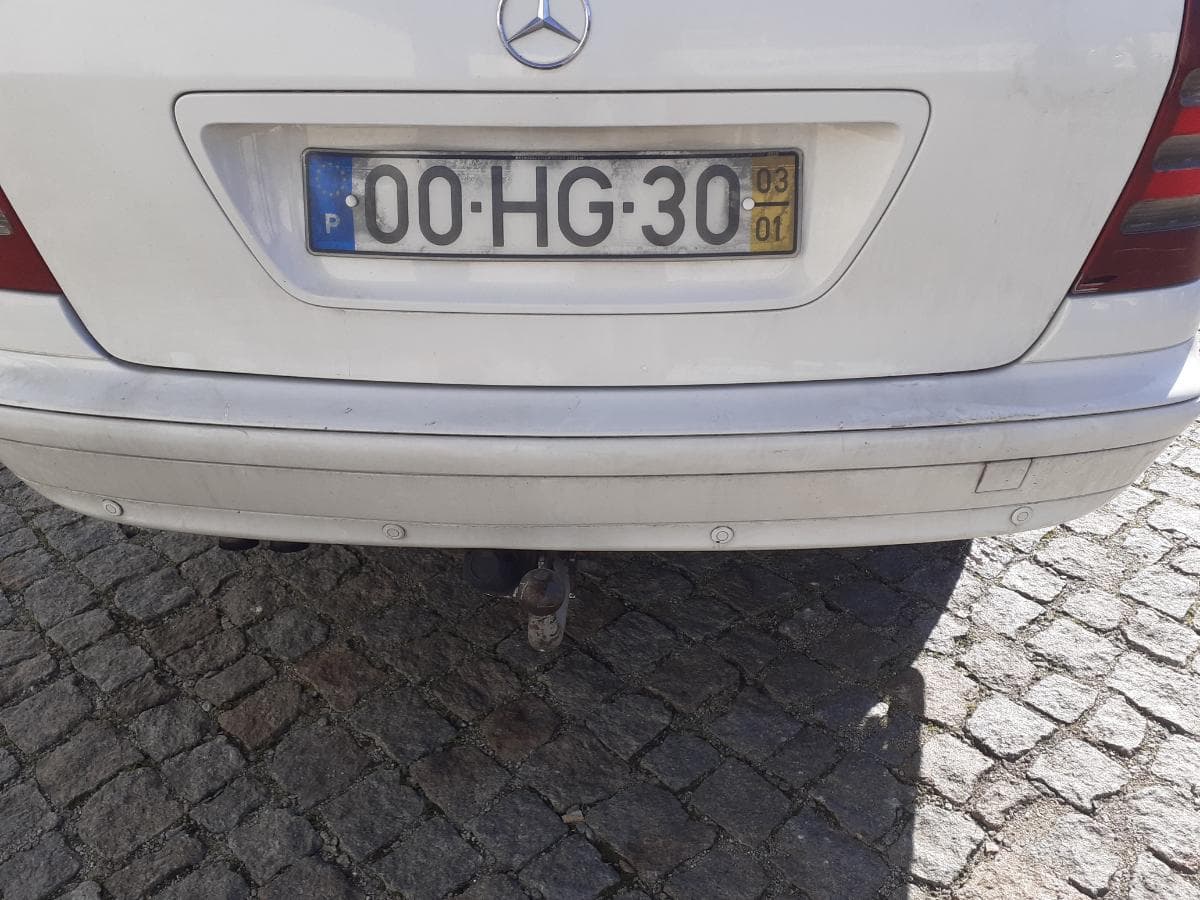 Mercedes-Benz C220 CDI · Ano 2003 — imagem 12