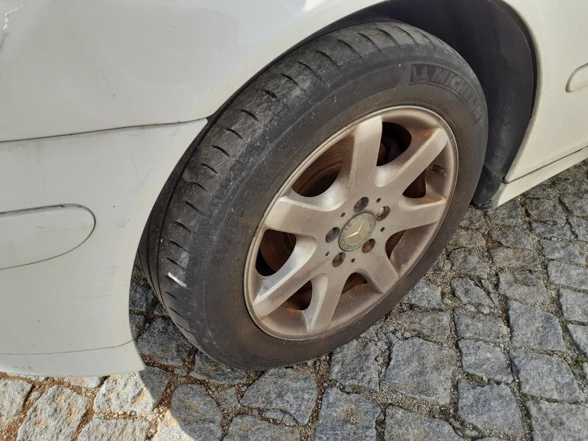 Mercedes-Benz C220 CDI · Ano 2003 — imagem 13