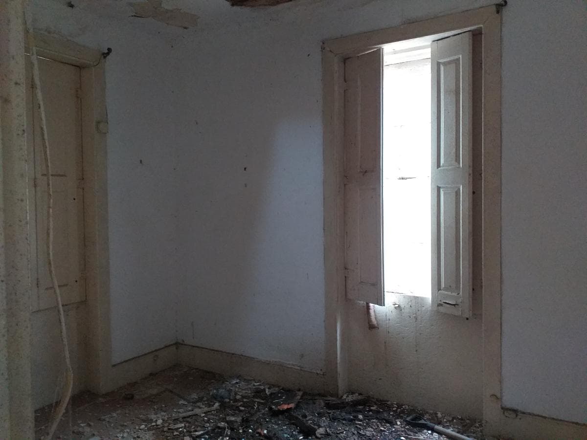 Moradia P/ Restauro · Vila Nova de Gaia — image 5