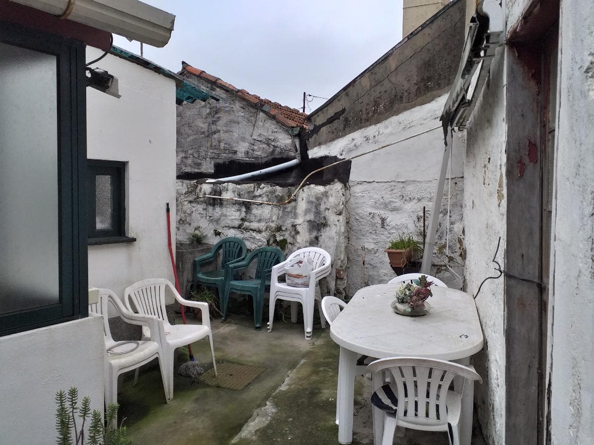 Moradia p/ Restauro · Vila Nova de Gaia — image 2