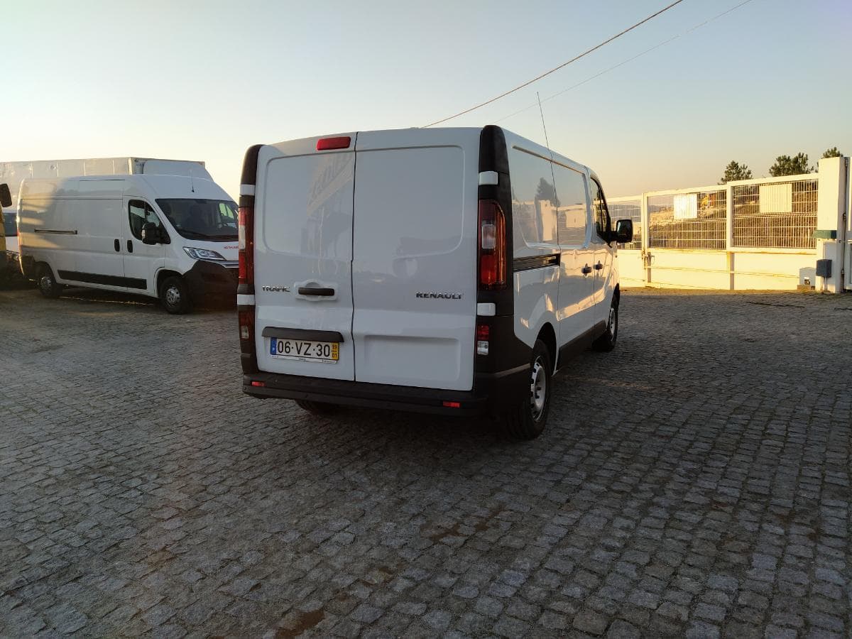 Renault Trafic 1.6 DCI · Ano 2019 — imagem 4