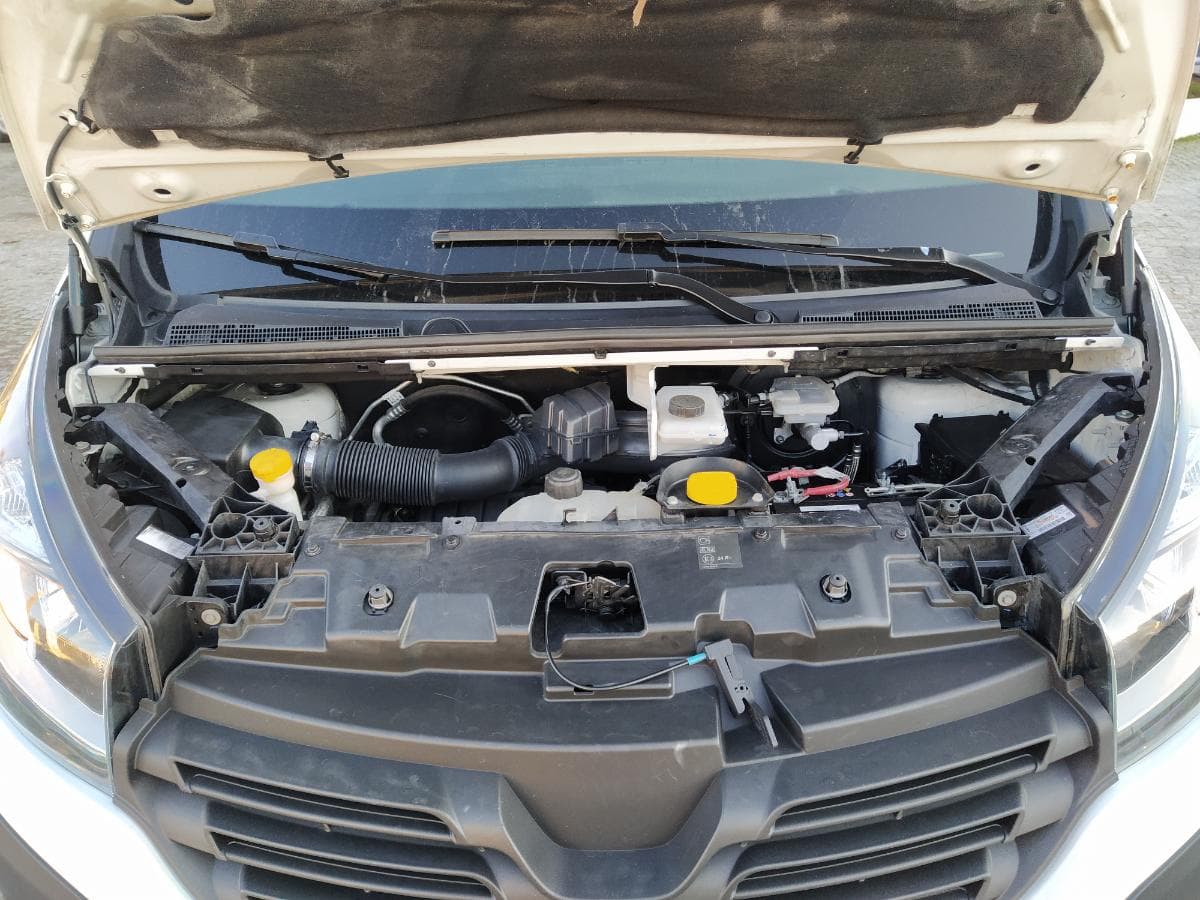 Renault Trafic 1.6 DCI · Ano 2019 — imagem 8