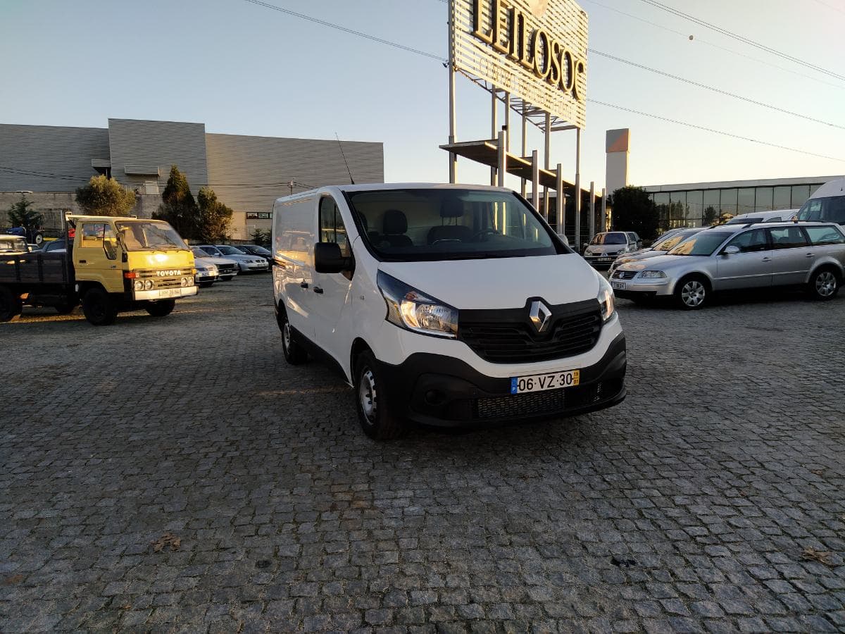 Renault Trafic 1.6 DCI · Ano 2019 — imagem 1