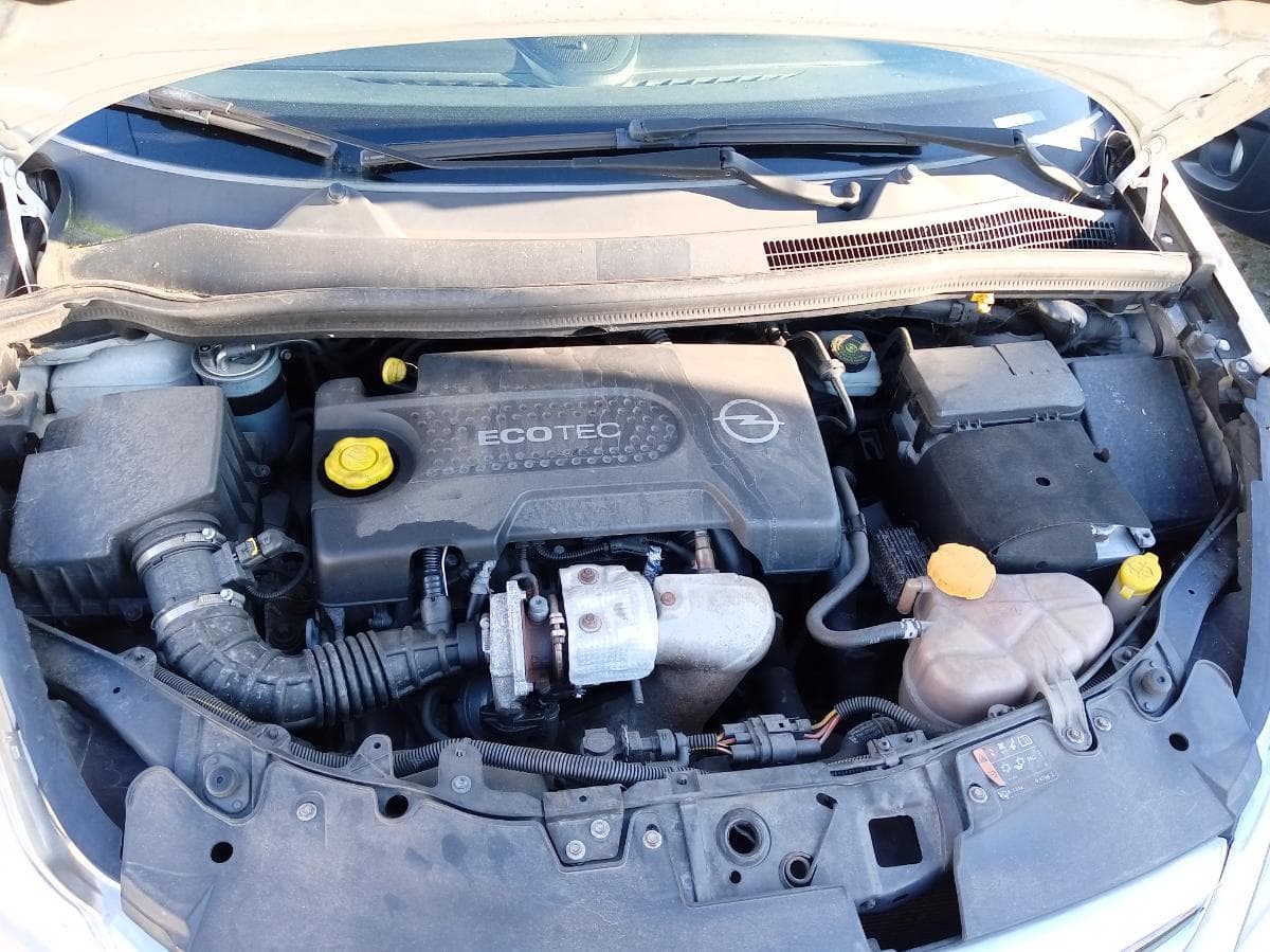 Opel Corsa 1.3 CDTI · Ano 2011 — imagem 9