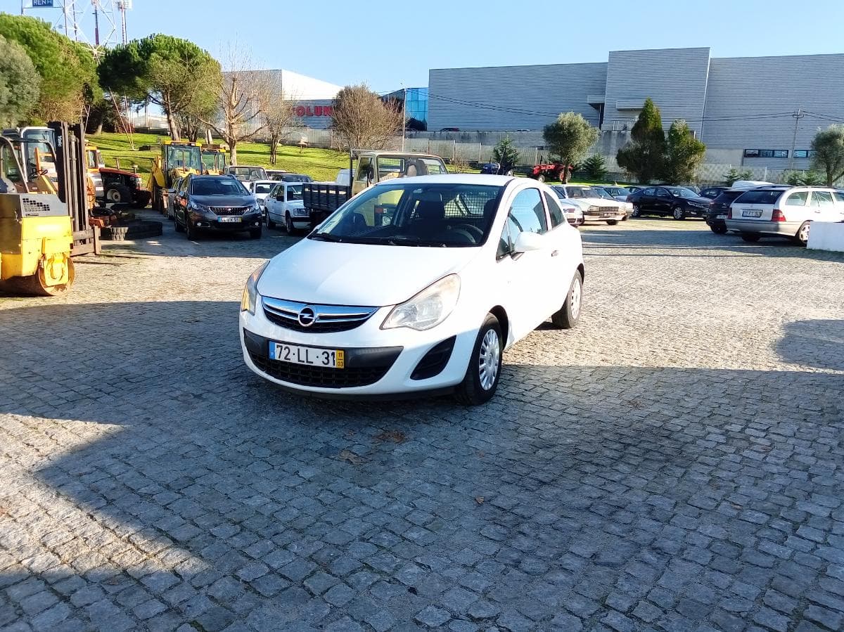 Opel Corsa 1.3 CDTI · Ano 2011 — imagem 3