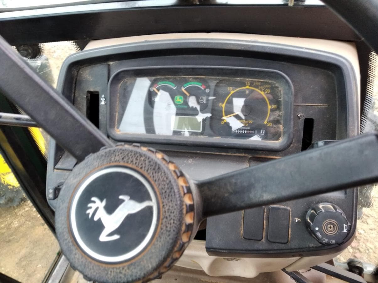 Trator John Deere 5515 — imagem 5