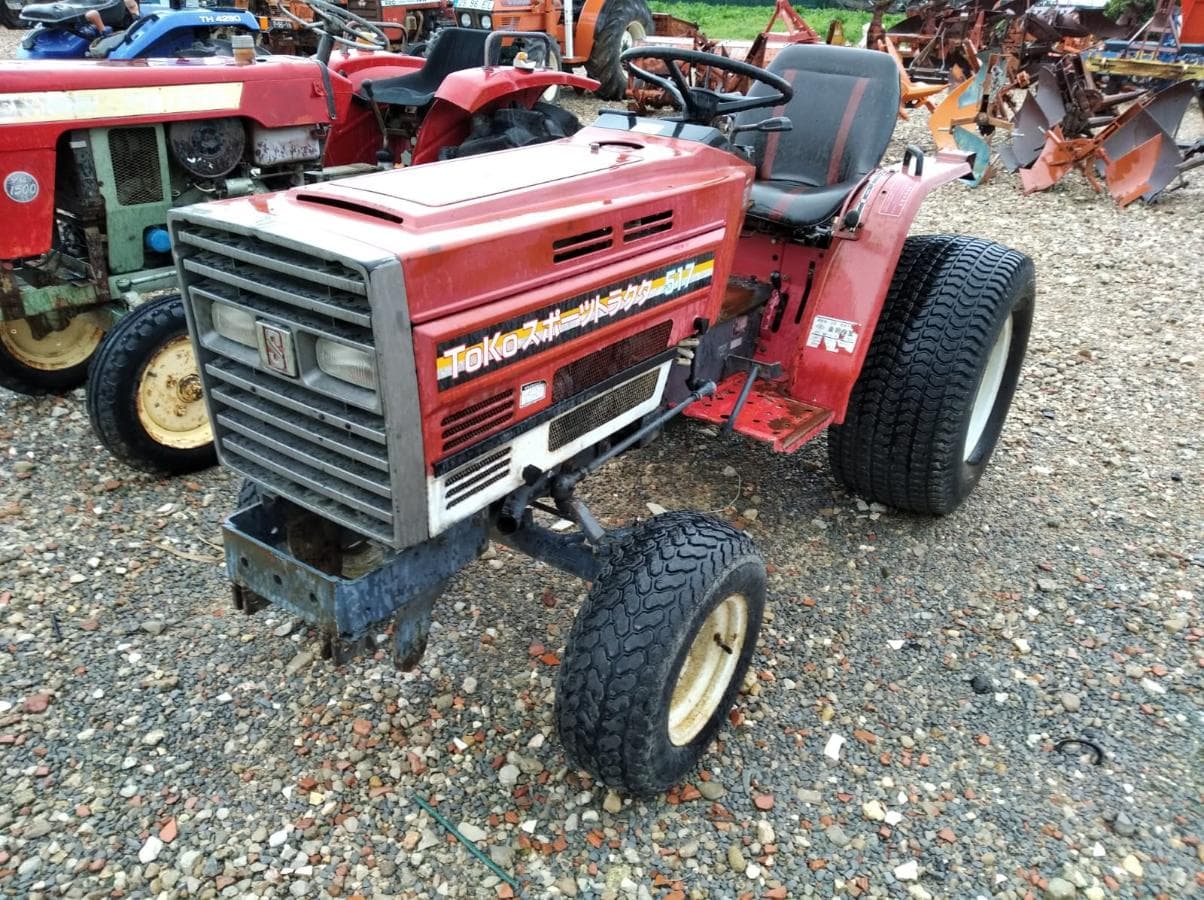 Trator Toko 517 — imagen 1