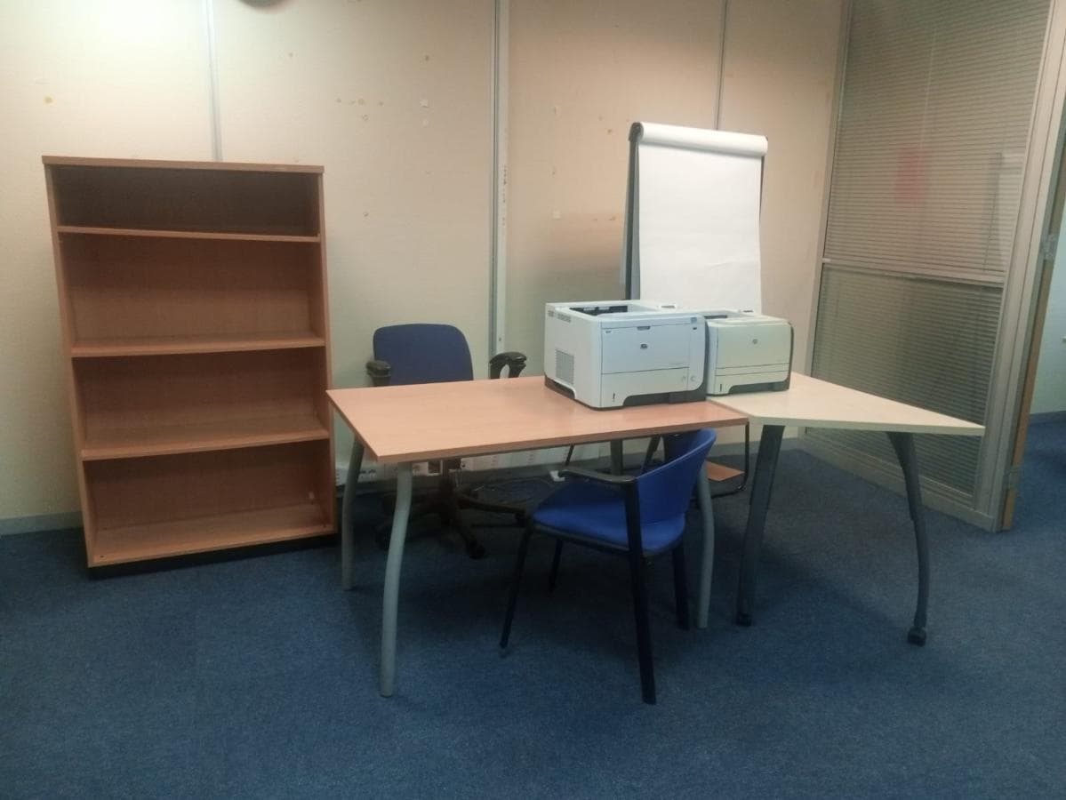 Equipamentos para escritório · — imagem 2