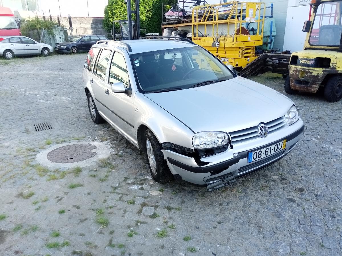 Volkswagen Golf 1.4 16V · Ano 2000 — image 1