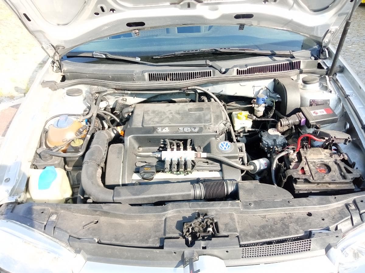 Volkswagen Golf 1.4 16V · Ano 2000 — image 10