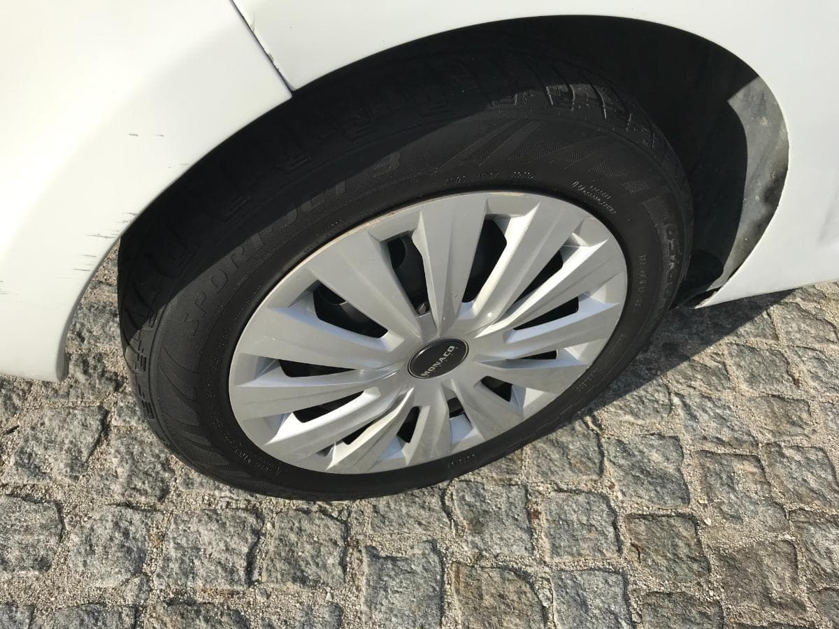 Renault Clio 1.5 DCI · Ano 2010 — imagem 17