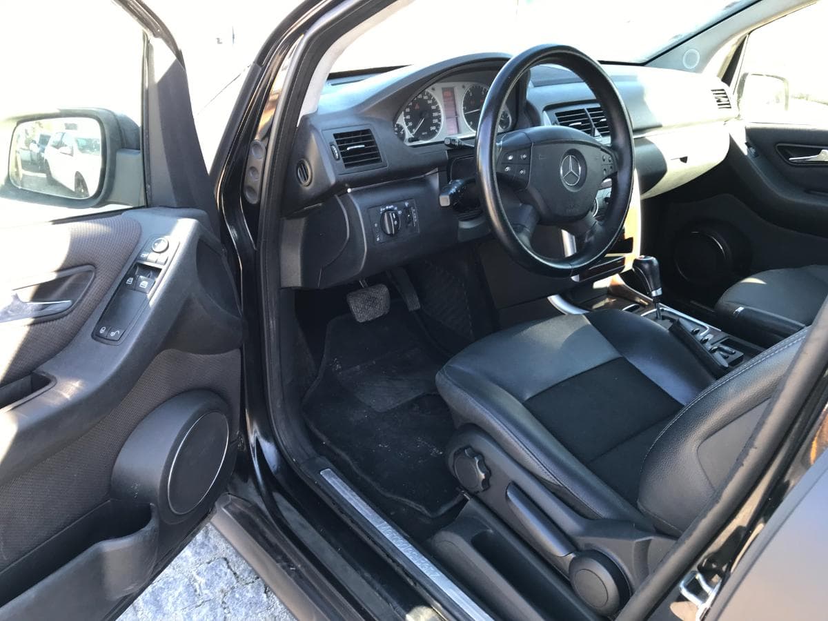 Mercedes-Benz B180 CDI · Ano 2008 — imagem 16