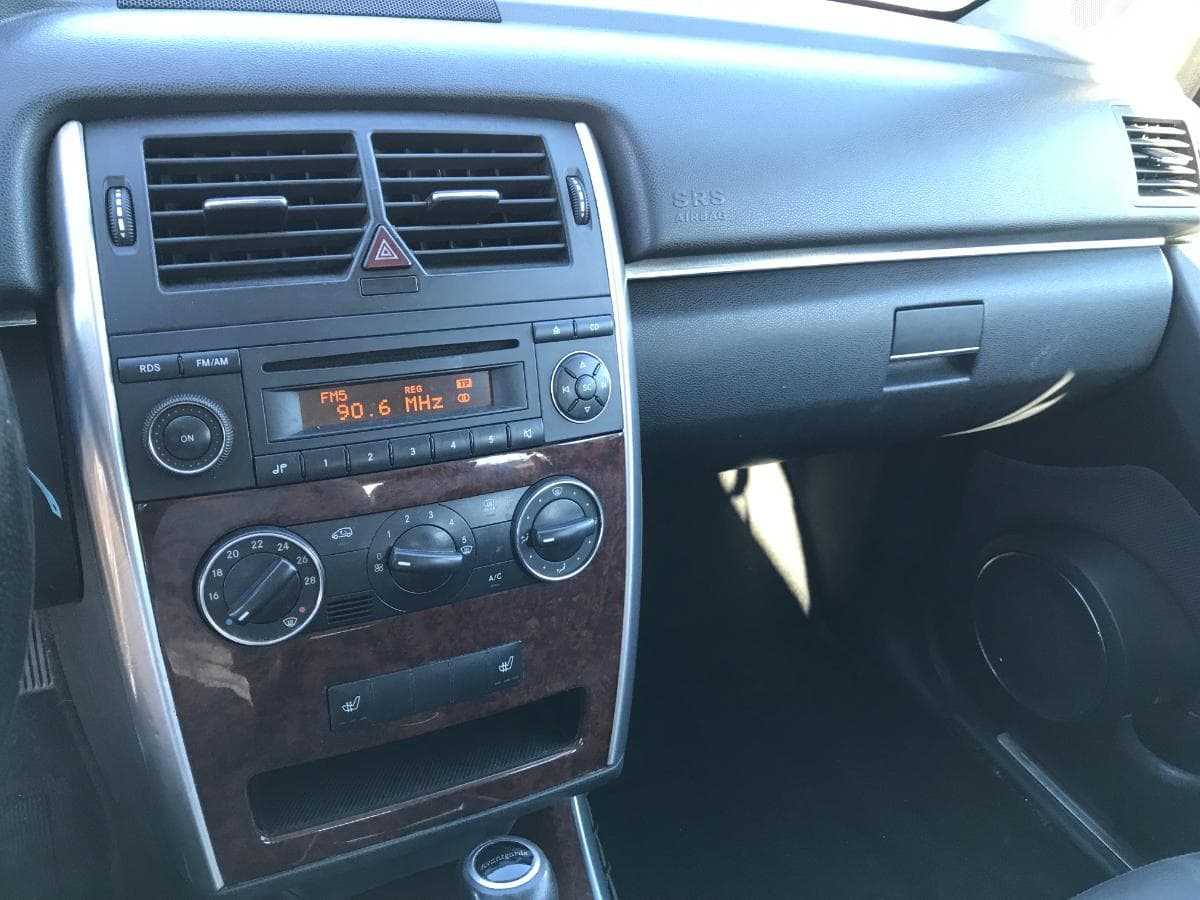 Mercedes-Benz B180 CDI · Ano 2008 — imagem 19