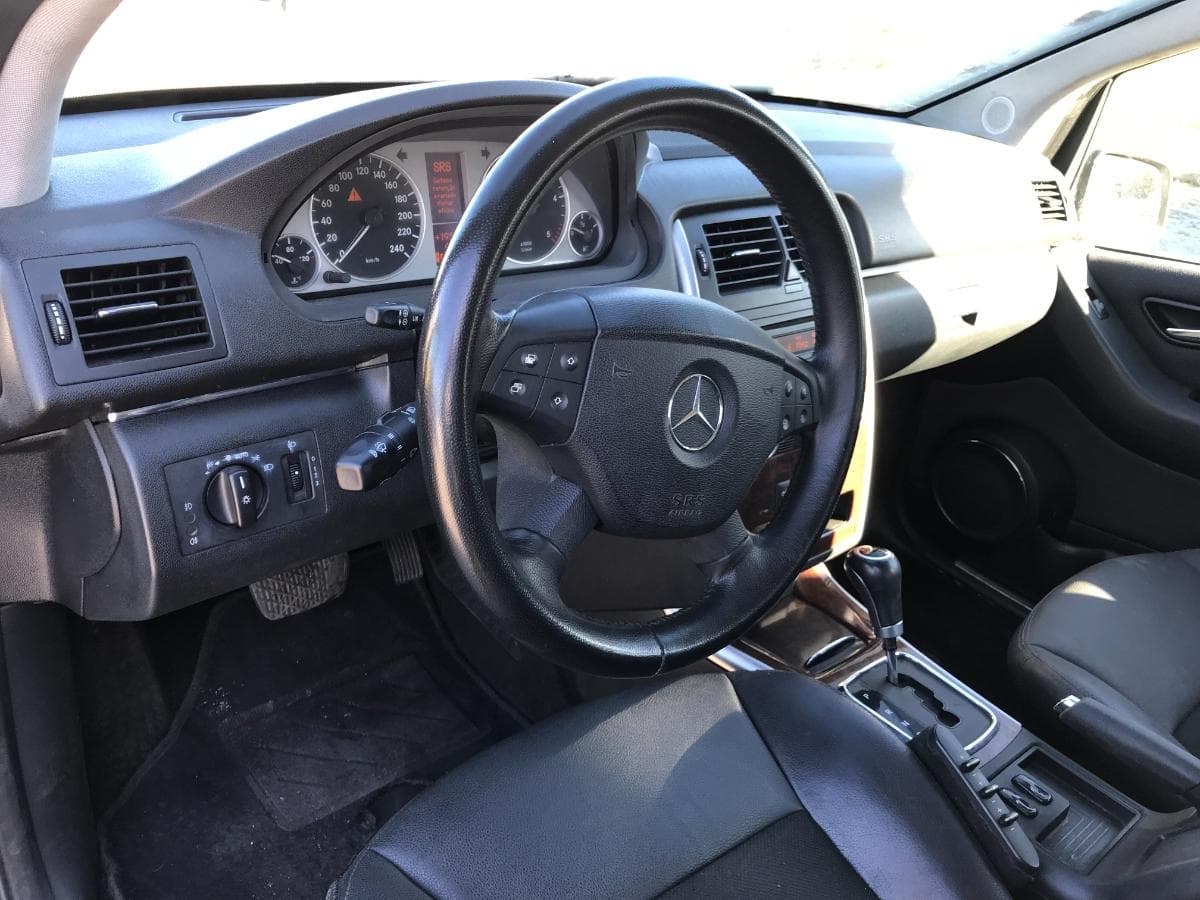 Mercedes-Benz B180 CDI · Ano 2008 — imagem 25