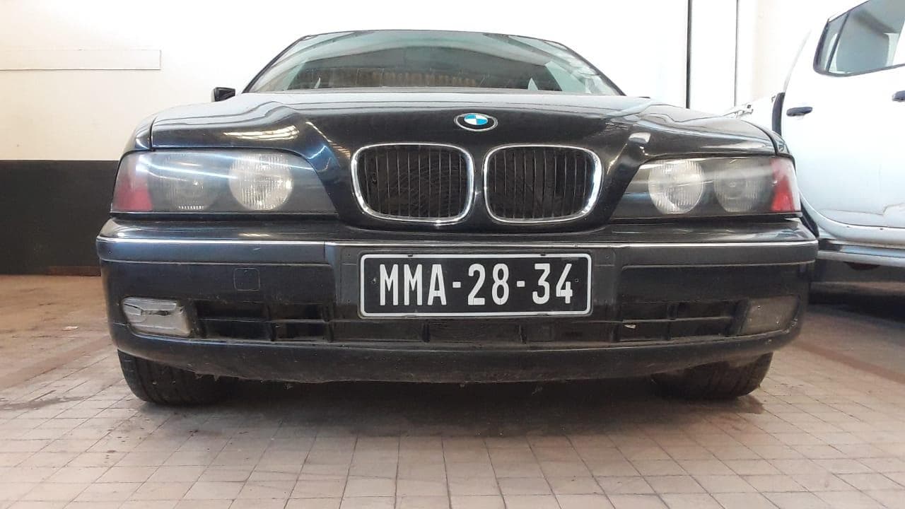 BMW 528i, · — imagem 2