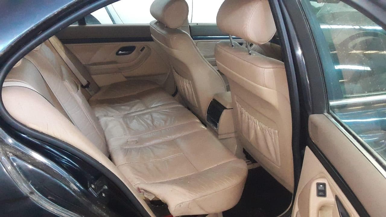 BMW 528i, · — imagem 8
