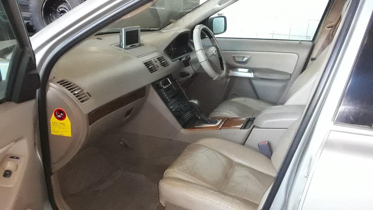 Volvo XC90 · — imagem 4