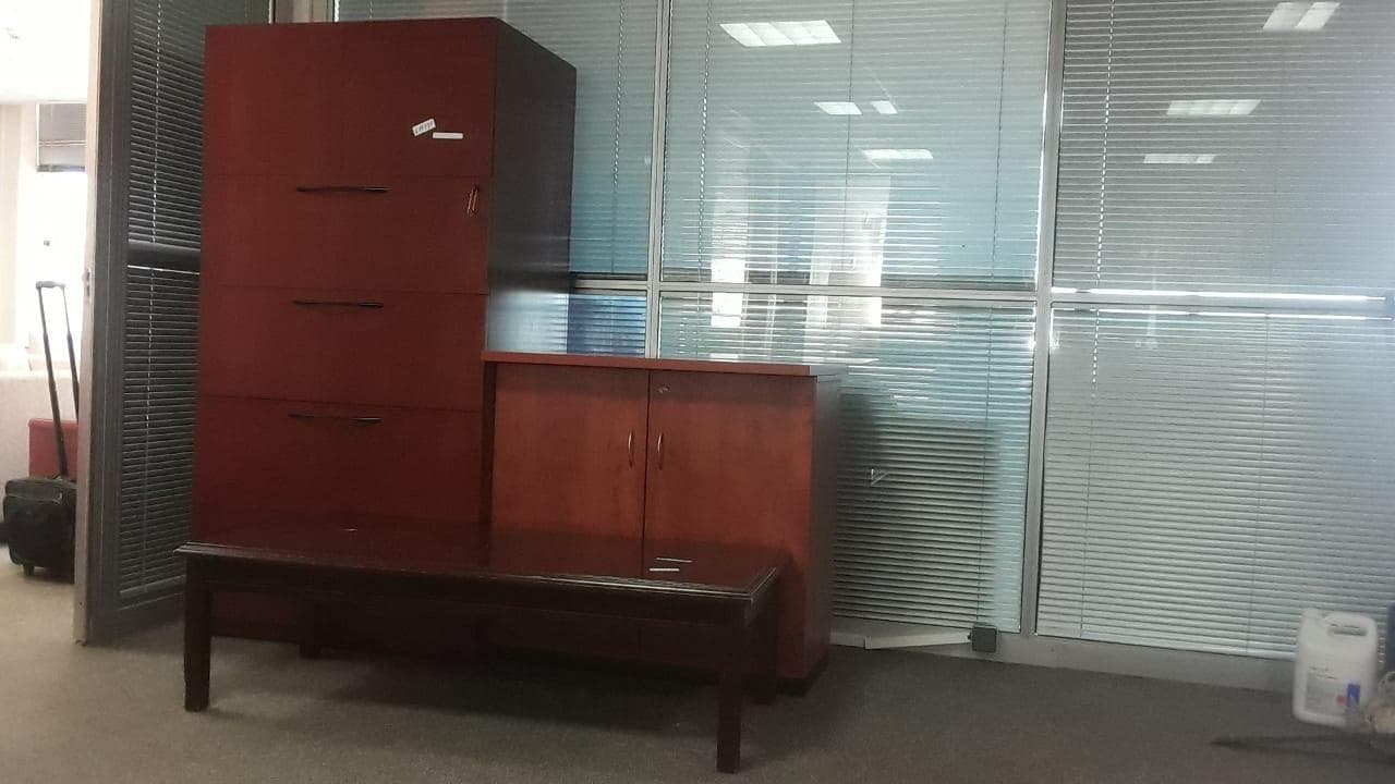 Mobiliário de Escritório ·