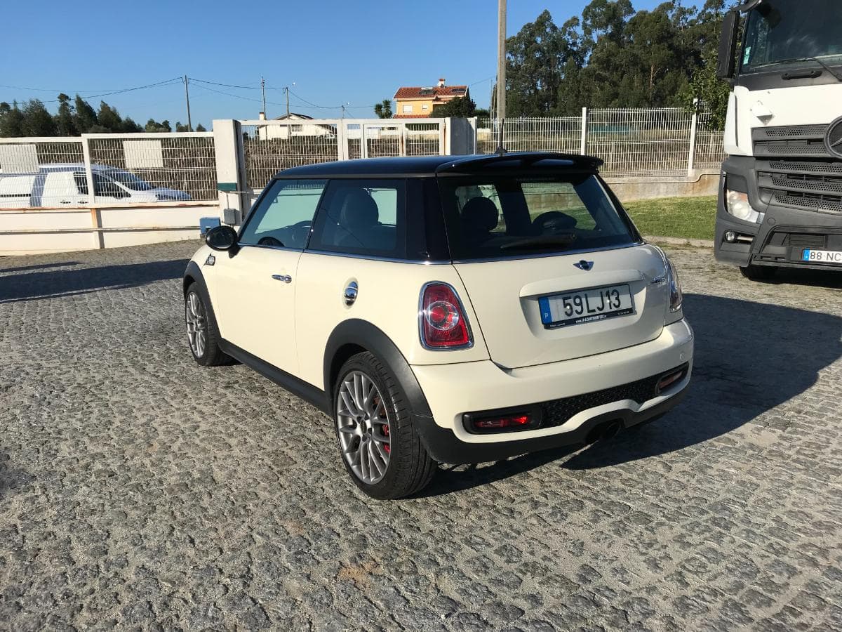 Mini Cooper Works · Ano 2011 — imagem 5