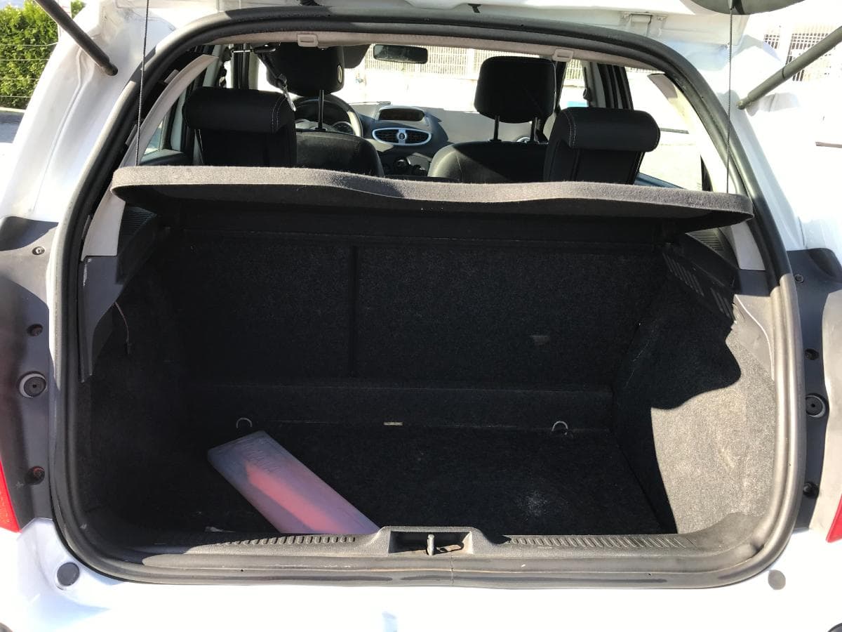 Renault Clio 1.5 DCI · Ano 2008 — imagem 8