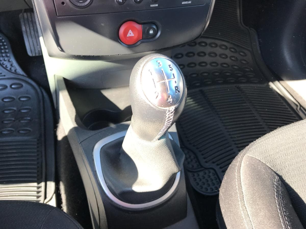 Renault Clio 1.5 DCI · Ano 2008 — imagem 22