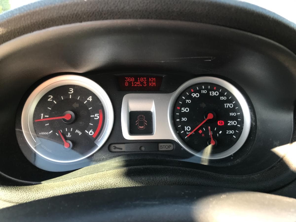 Renault Clio 1.5 DCI · Ano 2008 — imagem 26