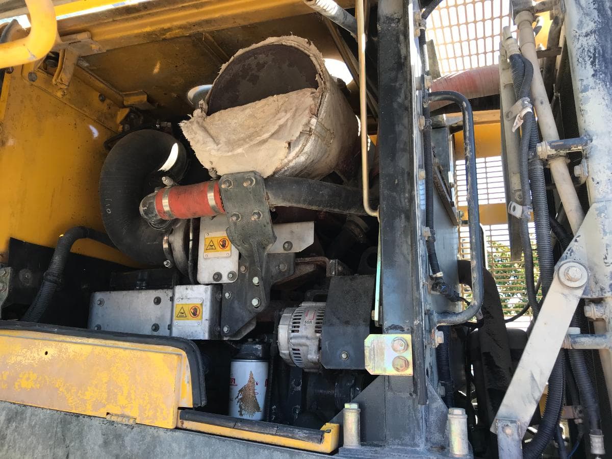 Pá carregadora Komatsu WA380 — image 8
