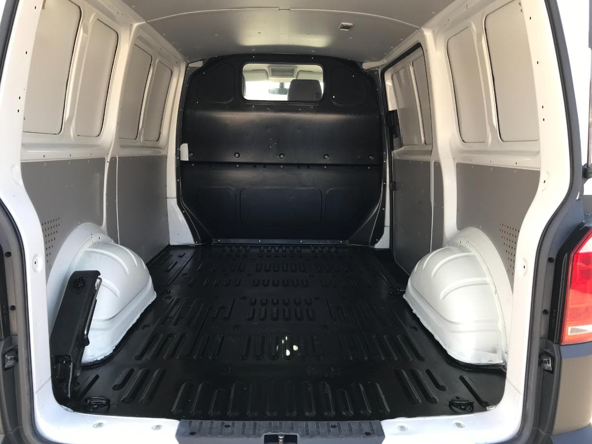 Volkswagen Transporter 2.0 TDI · Ano 2019 — imagem 7
