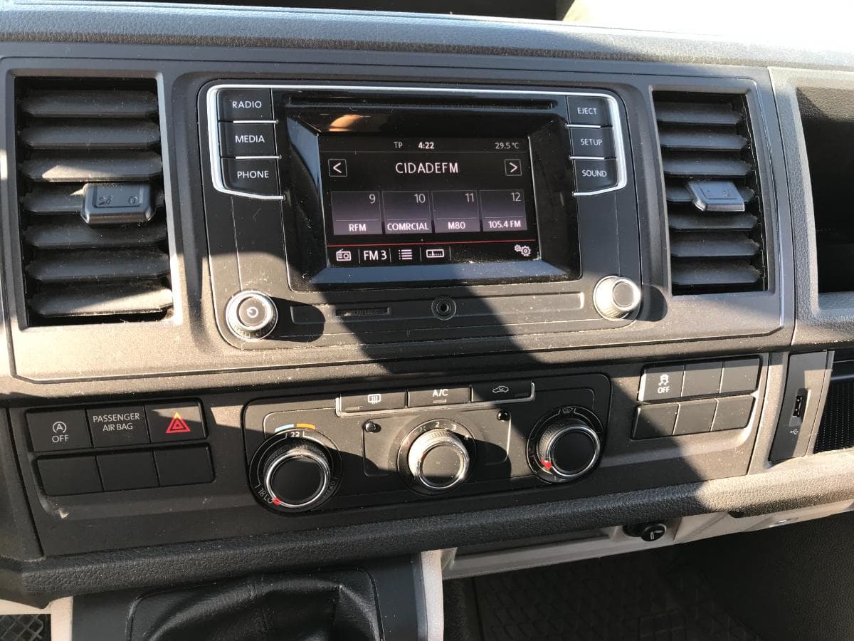 Volkswagen Transporter 2.0 TDI · Ano 2019 — imagem 21